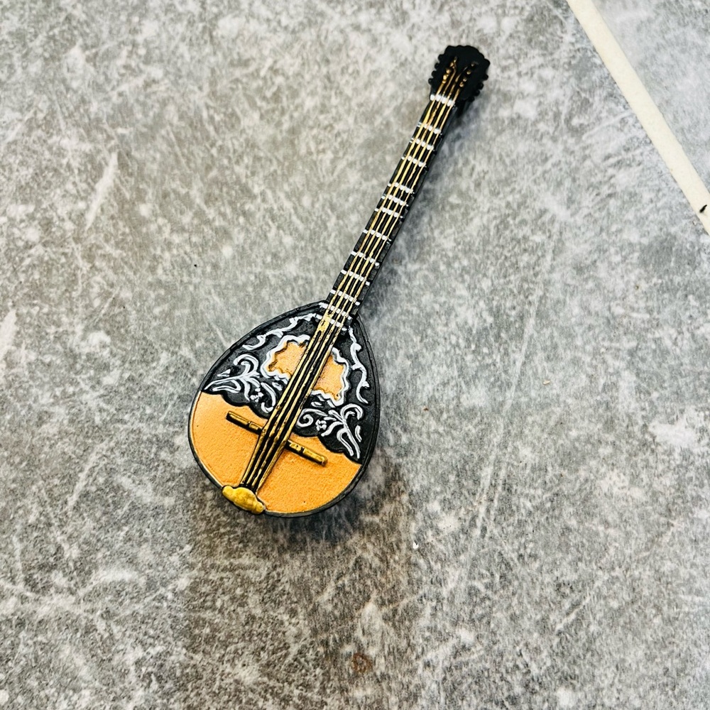 Bouzouki Magnet